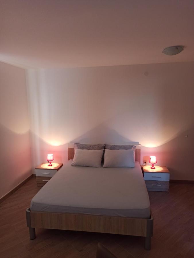 Lastva Holliday Rooms Budva Exterior foto