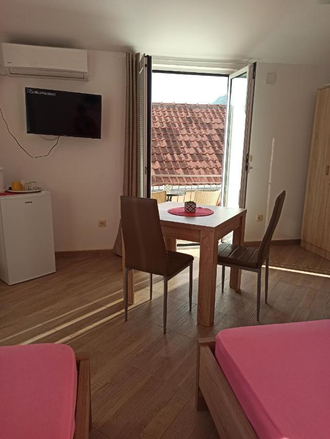 Lastva Holliday Rooms Budva Exterior foto